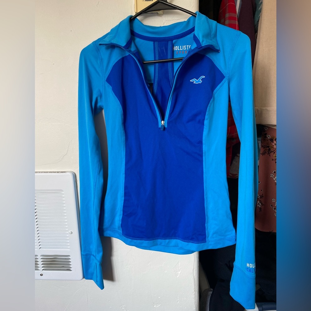 HOLLISTER SPORT Blue Colorblock Cutout Top Small Zip Pullover Long Sleeve Shirt